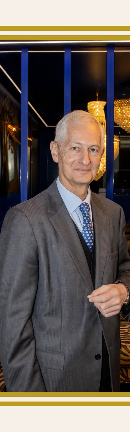 Francis DEROY — Conseiller immobilier STONES Luxury Properties